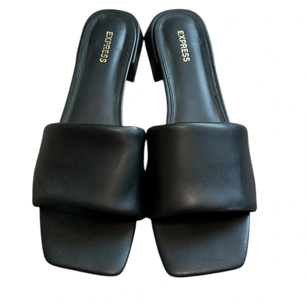 EXPRESS black 1” block heel square open toe slip on sandals size 10 w/ dust bag - Picture 1 of 6
